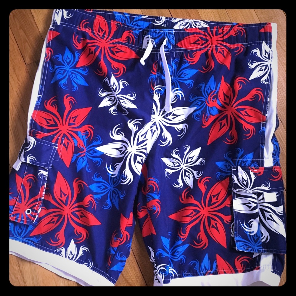 Men’s Arizona bathing suit, size Medium
